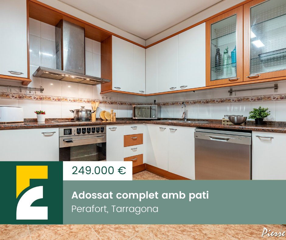Evilaimmo's tweet photo. NOVA PROPIETAT A LA VENDA
🏠 Amb aquesta casa a la venda a #Perafort gaudireu de plans en família, però també de moments d’intimitat. I, què millor que un poble per veure créixer els teus fills? 

➡️ https://t.co/KvapS525VA

#elvalorEvila #Tarragona https://t.co/Vpd29lwmp8