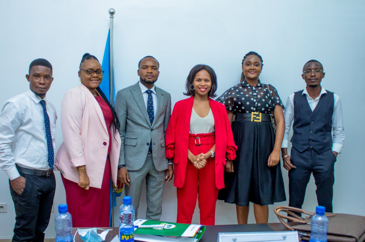 dialogueinterg1's tweet photo. #RDC||•KINSHASA •05.MAI
En ce jour nous avons présenter le rapport global du #DialogueIntergRDC tenue du 1 au 3 février 2022. Merci au ministre de la jeunesse @BunkuluYves, à la cons spcial du chef de l'État @SpecialeYelu ainsi qu'a tous nos partenaires @UEenRDC et @CordaidRDC https://t.co/vlFYOAesMY
