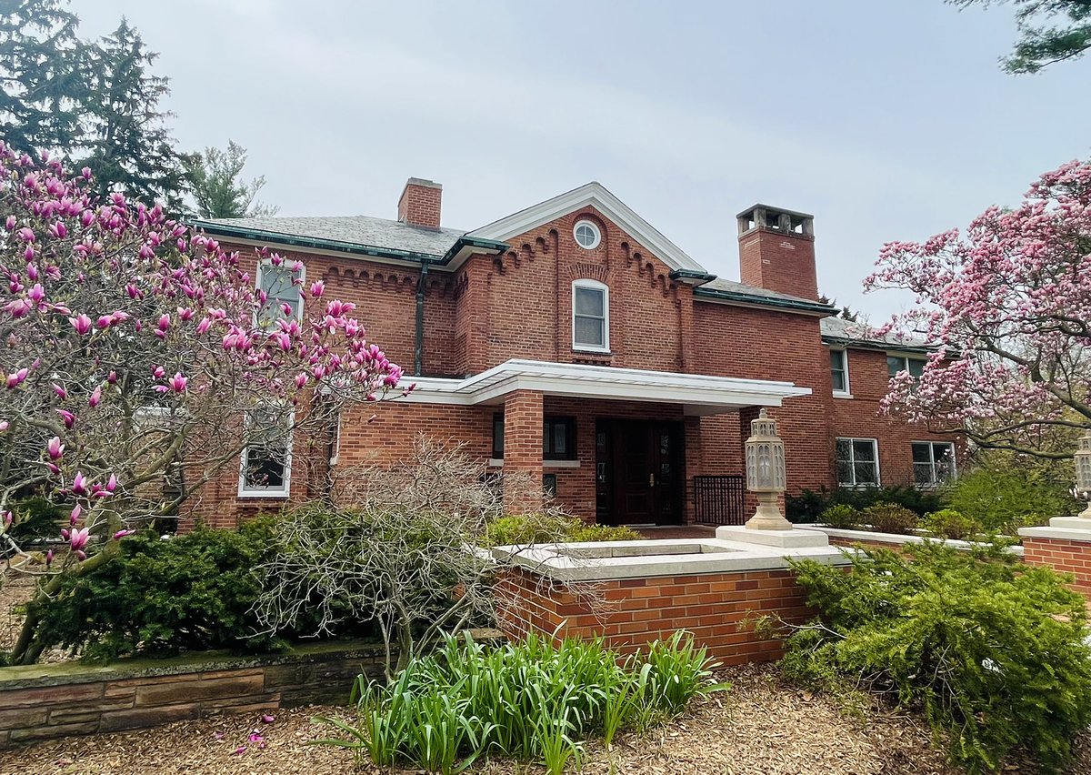 masonclark73's tweet photo. @MSUFutureAlumni #FinalsScavengerHunt Cowles House! https://t.co/llL6kS4TEC