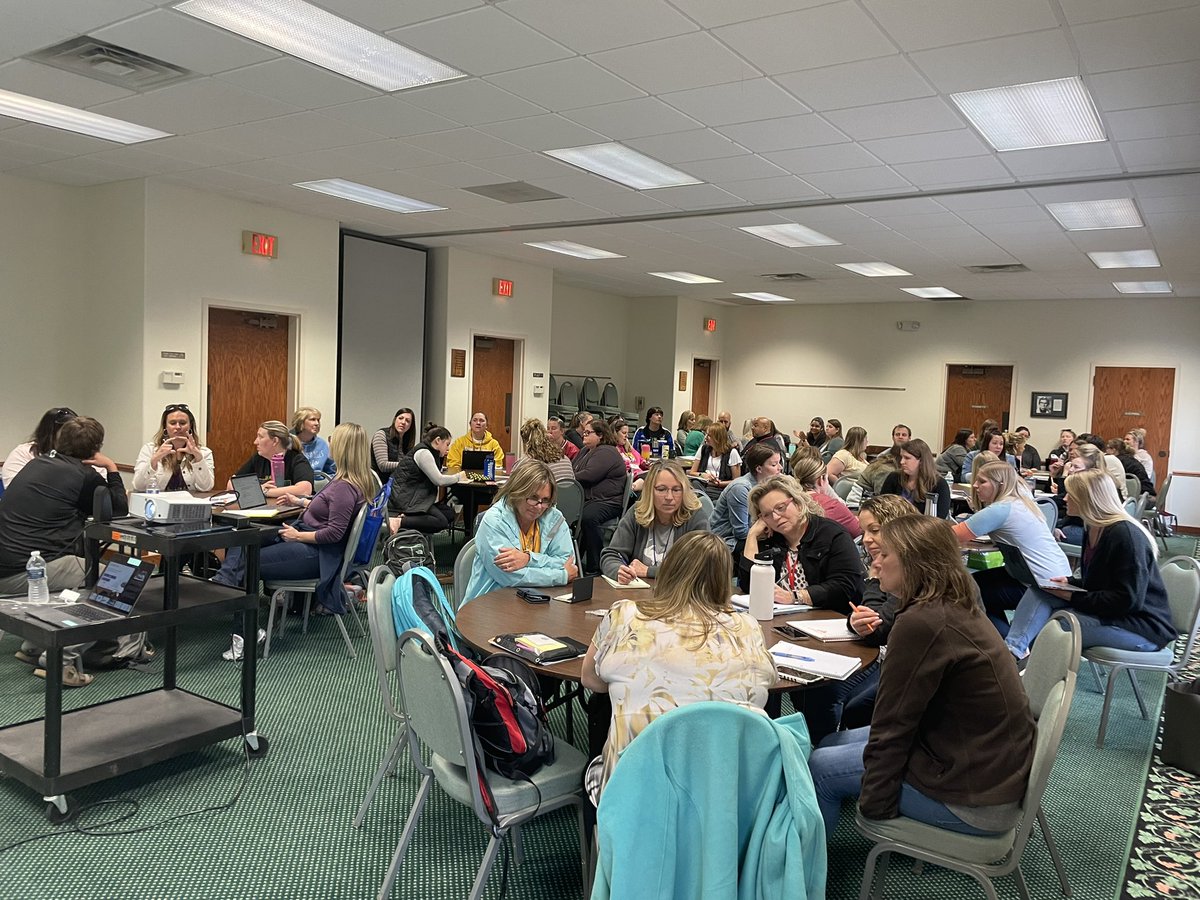 DinaMendola's tweet photo. Full house at #WisMath22 and having a blast talking about Fractions!  @USMathRecovery #iteachmath https://t.co/zbdHA98N0c