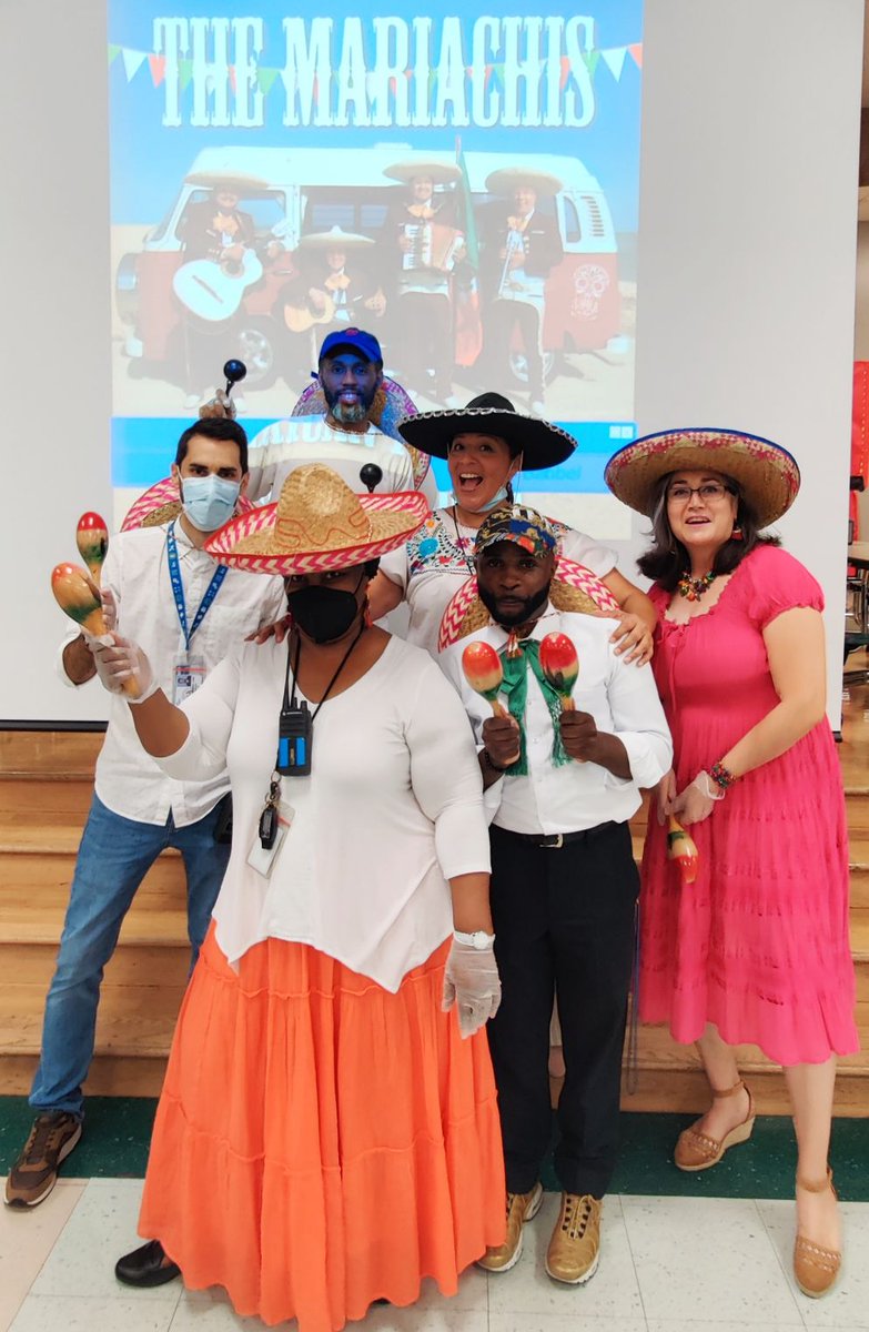 Cinco de mayo shenanigans!
<a href="/ValleyWestEs/">Valley West ES-HISD</a> @sprattwoods @HISD_Wraparound <a href="/HISDSupe/">Mike Miles</a> <a href="/DrUyenTieu/">Uyen Tieu</a>