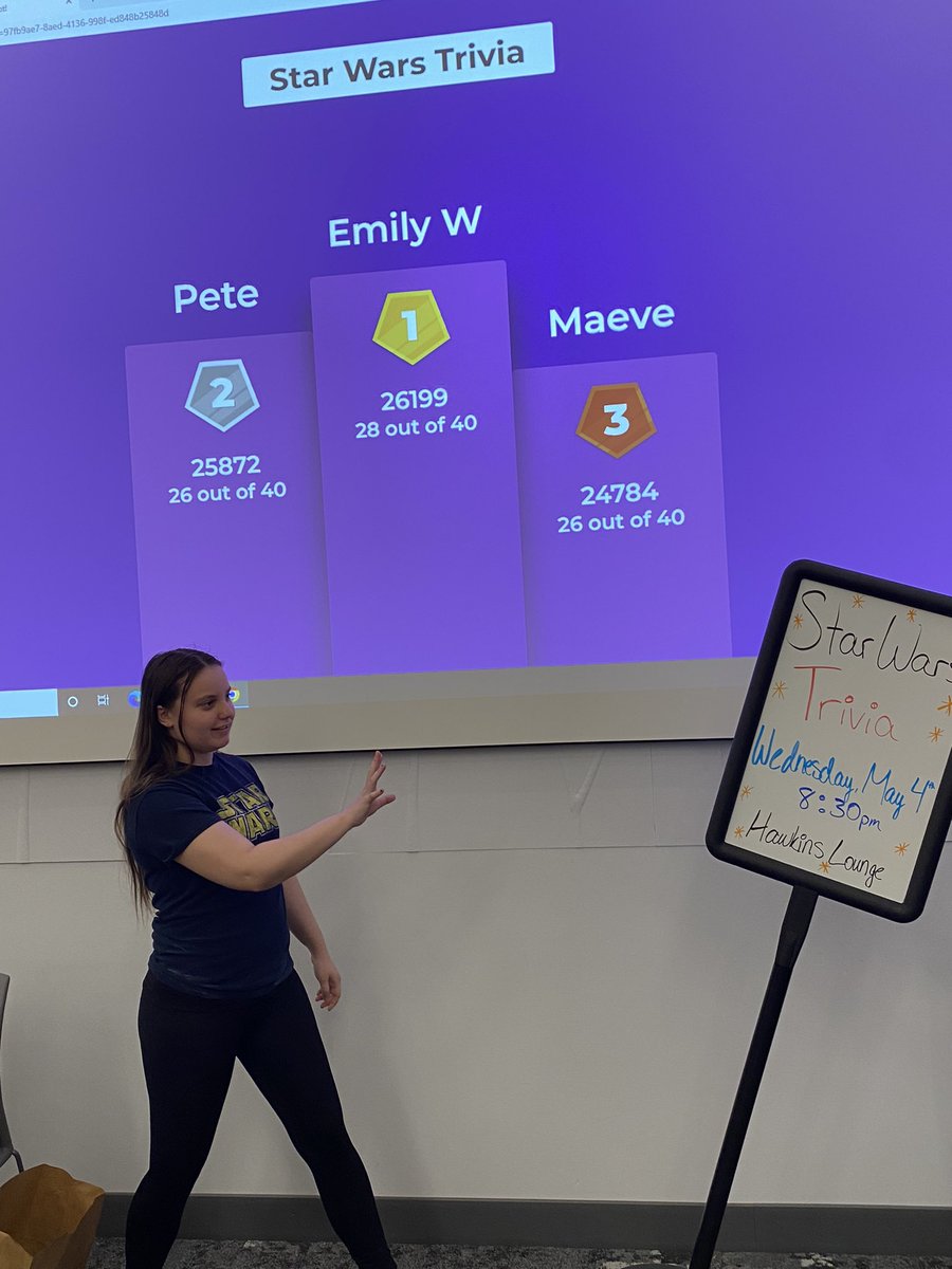 KeukaCAB's tweet photo. These three really Obi-wan Ke-✨know✨ their Star Wars Facts! Thank you to Heather for hosting our last trivia of the semester 🥳 We hope to see you all tomorrow for our last DIY event ✂️

#starwars #maythe4thbewithyou #trivia #keukacab #keukacollege #studentlife #lifeatkc https://t.co/ayPcdSsb7k