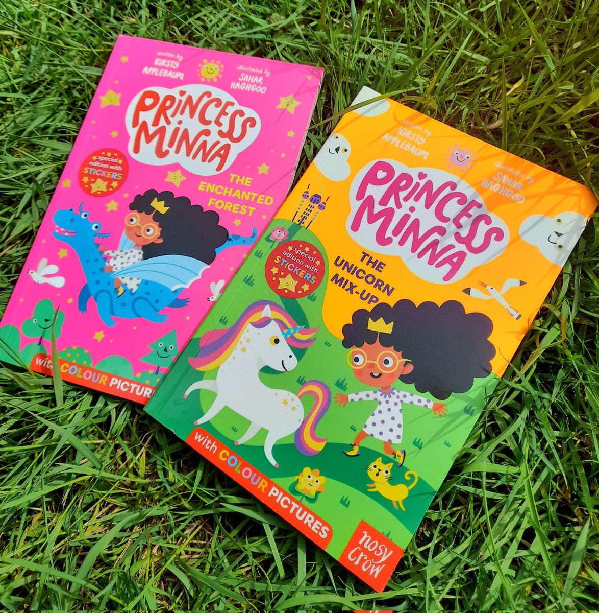 FinlaysonPalmer's tweet photo. How cute are these #PrincessMinna books written by @KirstyApplebaum and gorgeous illustrations by @SaharHaghgoo π
#CB #YoungFiction #ukcbchat #kidlit #childrensfiction #chapterbook https://t.co/g8f3cECohf