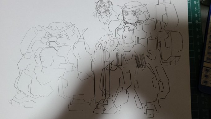 こーいう感じかなあ。ナドレくんはヴァーチェの頭部分に収まってるので分離したあとはサポートキャラとしてプカプカ浮きながらサポートする(GNキャノンユニットをファンネルみたいに操ったりとか) 