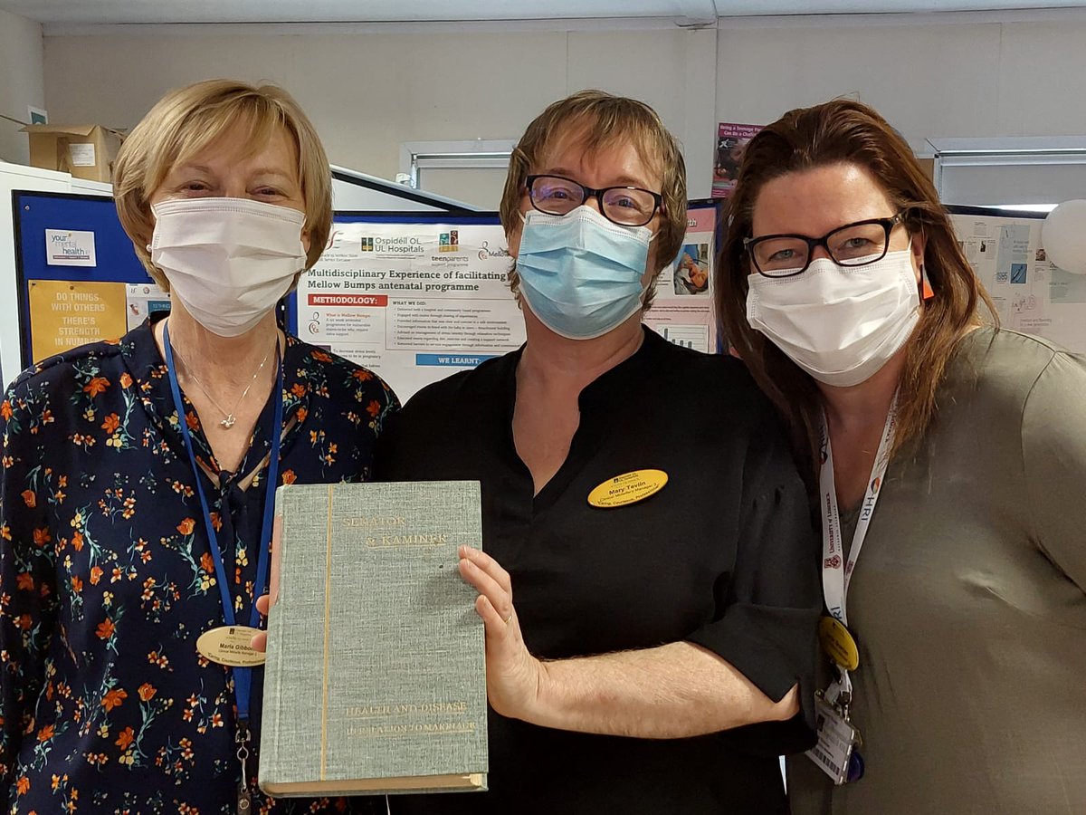ronan_eileen's tweet photo. Great opportunity to celebrate international day of Midwife, lovely celebrates in UMHL ,and also excellent presentation by Carol , Bernadette &Murinean at national conference @ULHospitals @btoolanod @CarolFo45244379 @lindaomahony1 https://t.co/VLfAfIOa2i