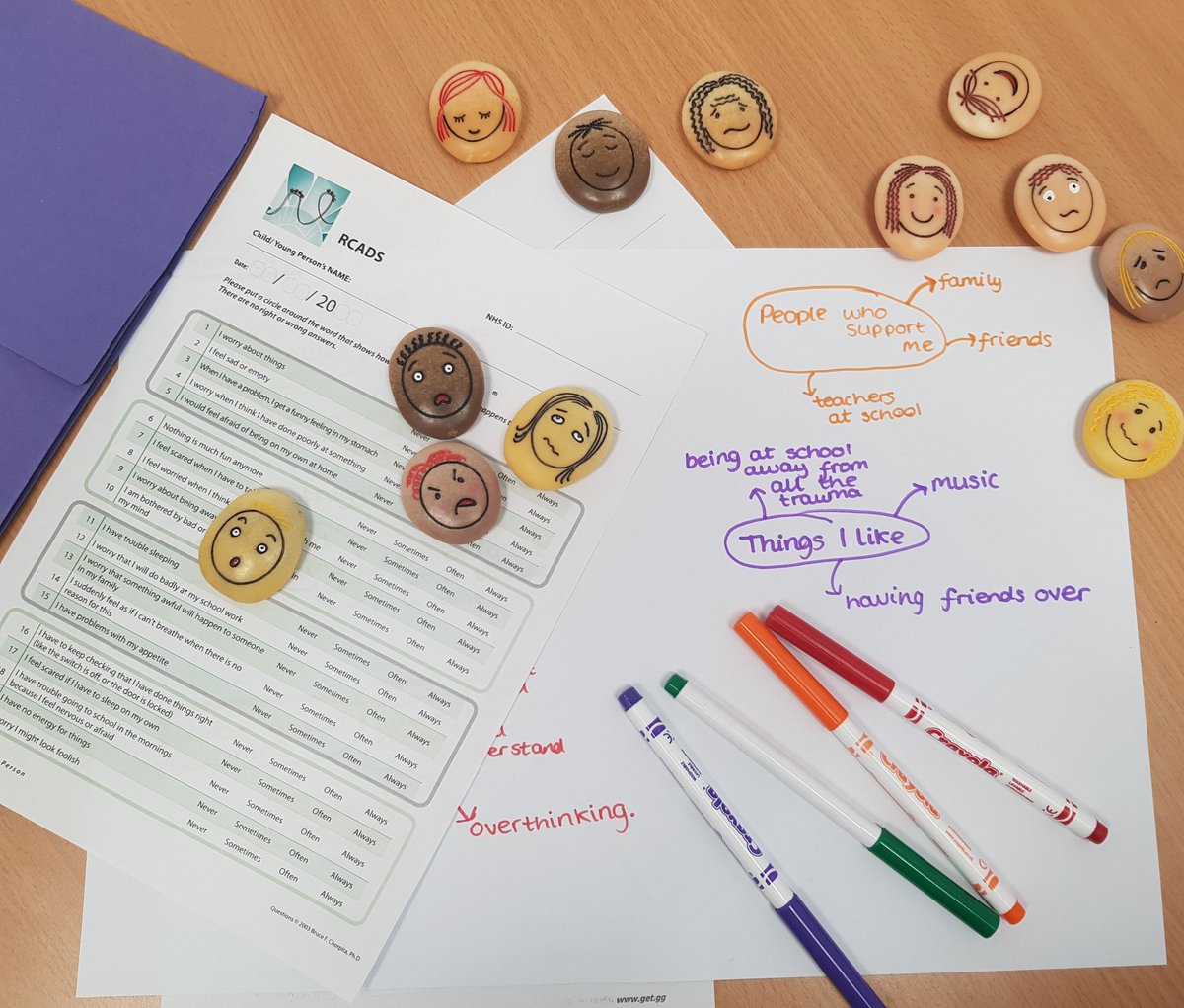 Catherineb07's tweet photo. Supporting and promoting positive mental health @LeverSchool #MentalHealthMatters #semh #therapy #behindthebehaviour #Students #pastoralcare https://t.co/Fv5N2KwNP6