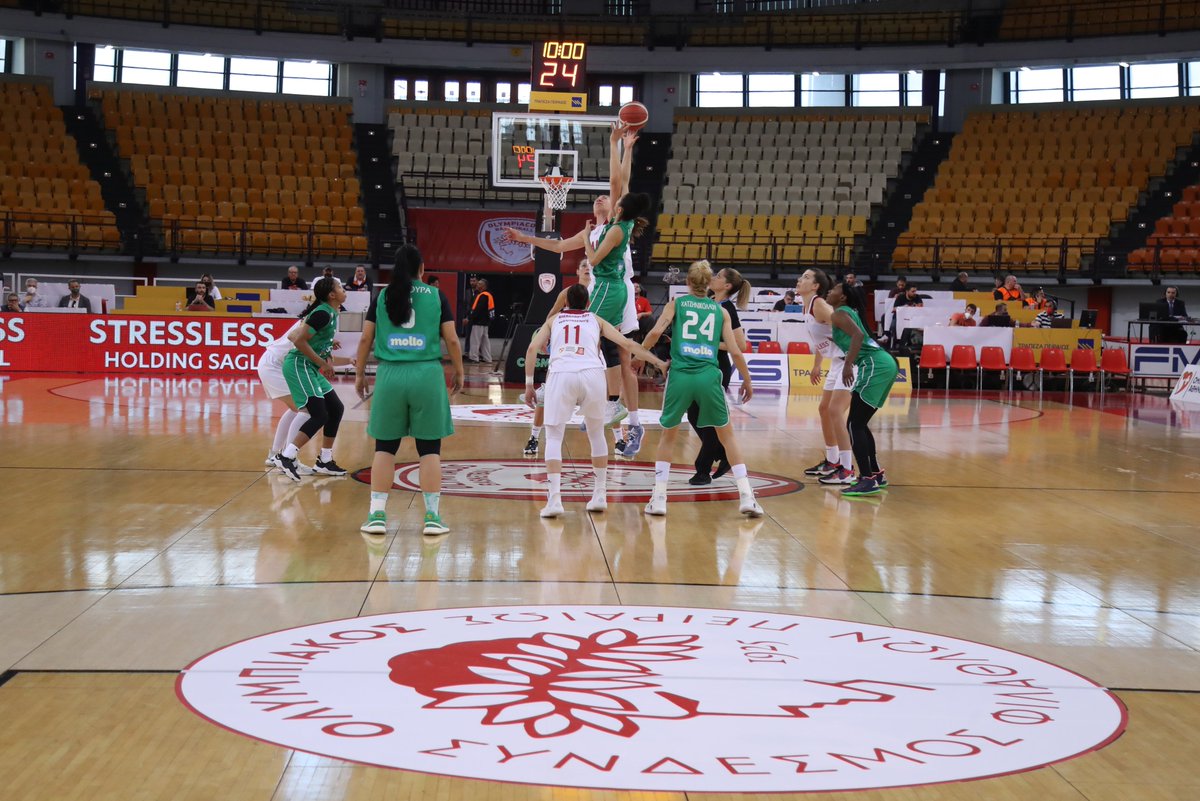 HellenicBF's tweet photo. A1 Γυναικών: Ολυμπιακός-Παναθηναϊκός 14-21 (10')
#1stFinal 🏆
#HellasBasketball
#womenbasketball
#olympiacosVSpanathinaikos https://t.co/wTpQQrohYo