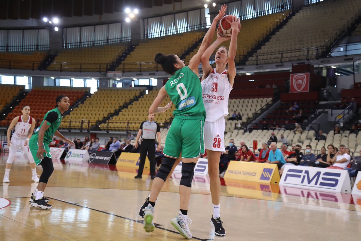 HellenicBF's tweet photo. A1 Γυναικών: Ολυμπιακός-Παναθηναϊκός 14-21 (10')
#1stFinal 🏆
#HellasBasketball
#womenbasketball
#olympiacosVSpanathinaikos https://t.co/wTpQQrohYo