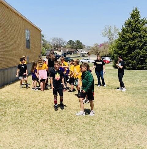 FHSUteachered's tweet photo. STEM Day was a success! Our students, along with Dr. Matthew Clay and Heather Musil treated @WilsonElem489 to a day full of STEM related activities and events. Looks like a great time--and learning-- was had by all! 🐯
#tigerteachernation #fhsu #teachereducation #usd489 https://t.co/Awsb67hqyh