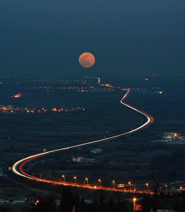 il cammino della luna