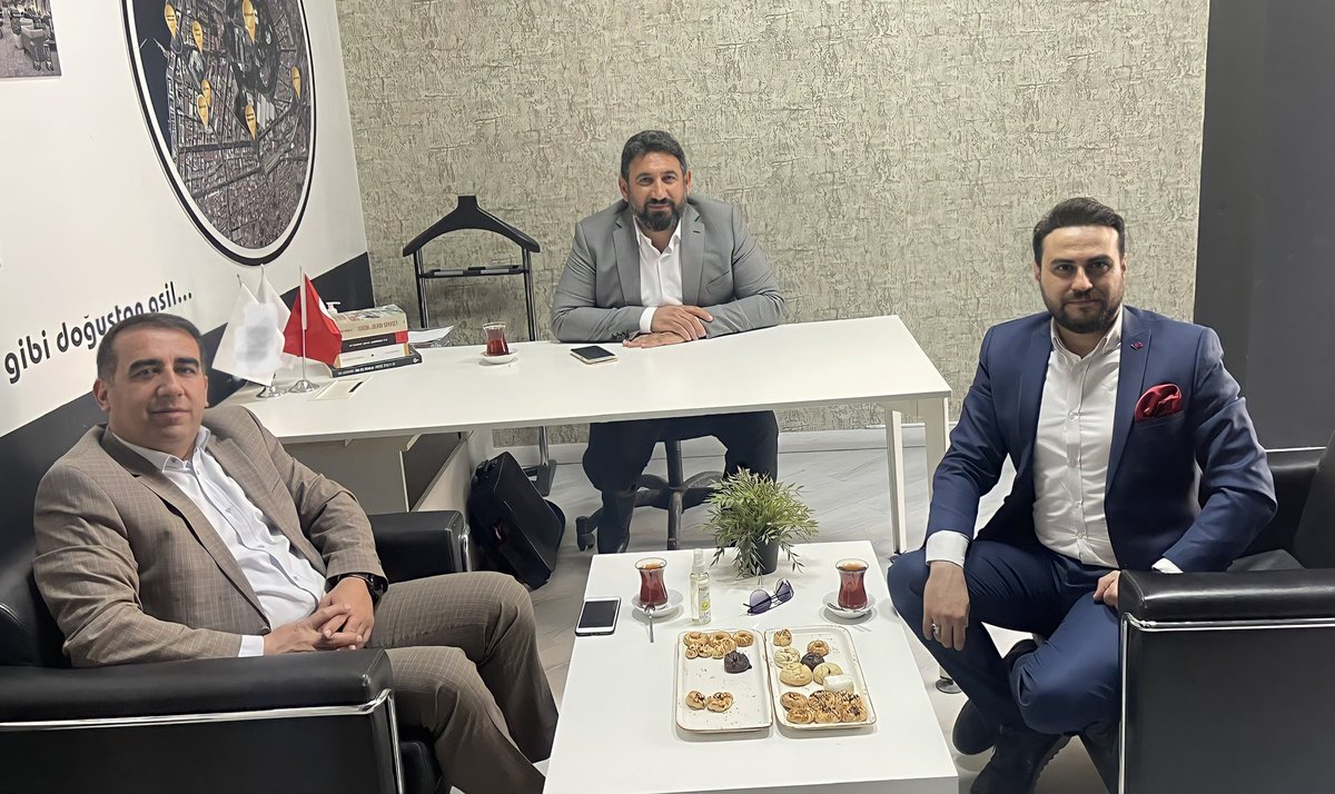 Üzüntümüze üzülen, derdimizle dertlenen çok değerli dostlarım, Torbalı Kaymakamı Sn. Ercan ÖTER’e ve kıymetli kardeşim Sn. Hüseyin DEMİR’e  acı günümüzde yanımızda oldukları için ayrı ayrı teşekkür ederim.<a href="/ercanoter/">Ercan ÖTER</a>