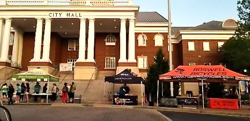 roswellbicycles's tweet photo. The Bike Roswell! Mayor's Ride
It was a great day for a ride and our Roswell Bicycles team was happy to provide support again this year!

@BikeRoswell #bikeroswell #cityofroswellga #nitromtnbike #gopivotcycling #roswellga #cycling https://t.co/eCDBSGiFUg