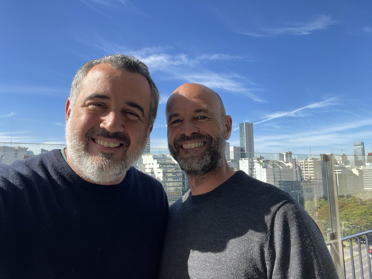 ezebisso's tweet photo. Querido Guillo; muchas gracias por haberme recibido para hablar de forma distendida sobre nuestro país. Siempre te estaré agradecido por habernos cambiado la vida a miles de #Mercedinos con el famoso #ByPass de Lujan.
¡¡Fuerte abrazo Guillo!! @Guillodietrich https://t.co/FkRvWCzFkZ