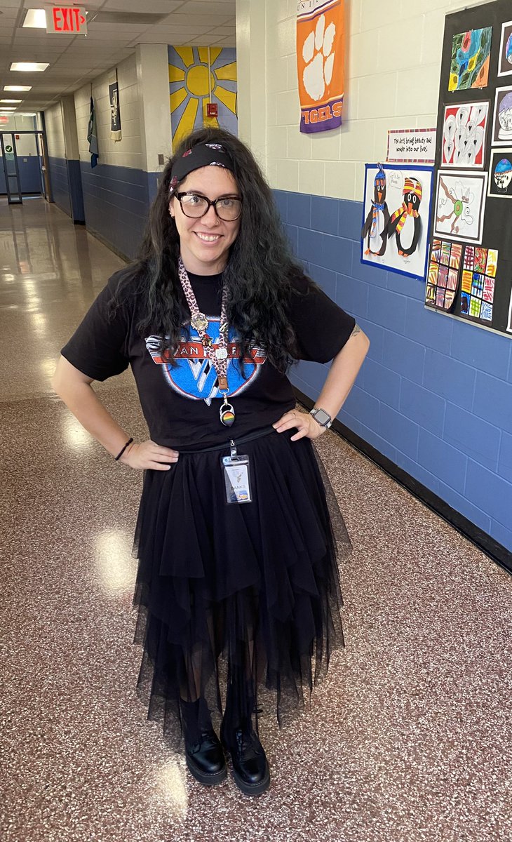 MrsJSEBanks's tweet photo. 80s Day #HeavyMetal https://t.co/ady9r7nxnp