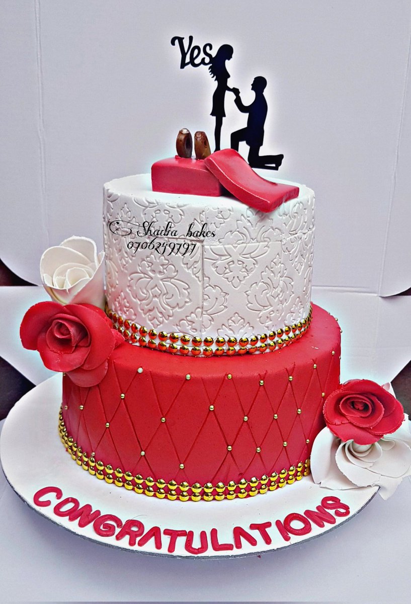 cakes_darling's tweet photo. Engagement go better with Cakes 
Bakukilizawo lol 😆 😂 
Gwe just order a cake olabe 
@cakes_darling got you 
0796249797 https://t.co/JiLMShT9Nf