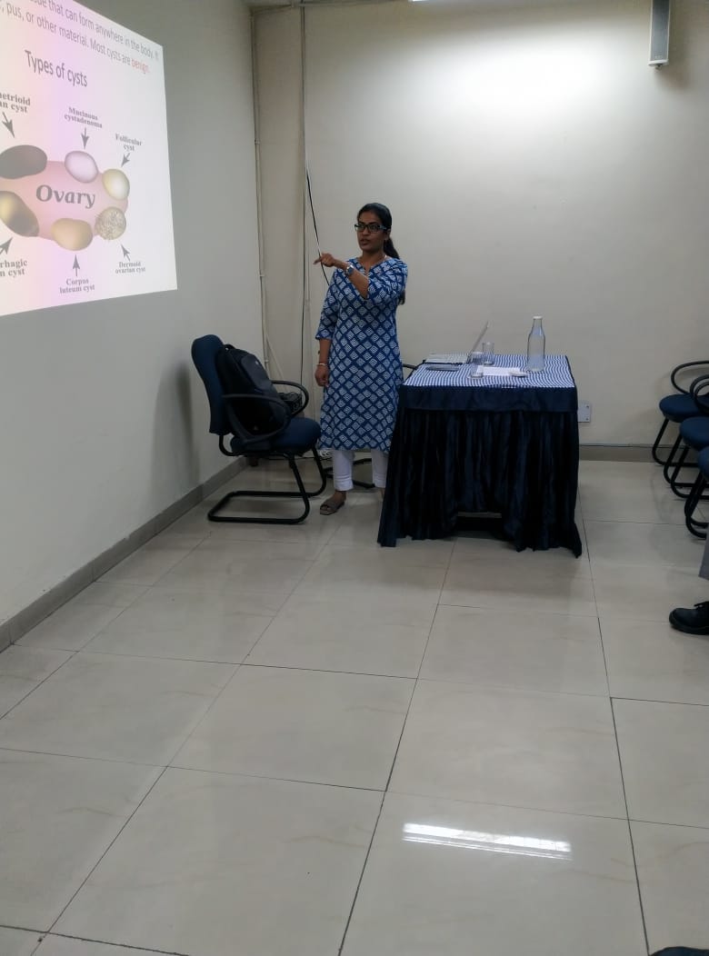 aihm_chd's tweet photo. AIHM bringing awareness among girls about screening and management of PCOS among adolescent girls. Dr. Jhanvi from PGIMER Chandigarh was the resource person.
@SiteshSrivas 
#awareness #awarenesslecture #WomenEmpowerment #WomensHealth https://t.co/qYH9giy7xa