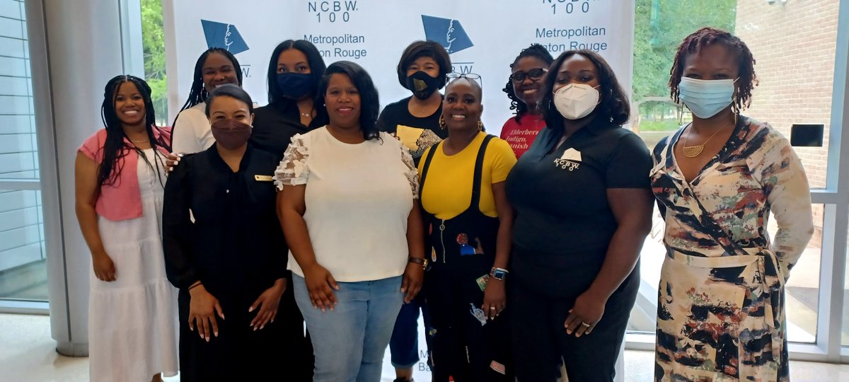 VIPS_BR's tweet photo. Thank you to the 100 Black Women's Beaucoup Vitabu group for inviting VIPS to join them in their initiative to encourage young girls to spend more time reading. We had a great time at their event at the Goodwood Library sharing in the importance of literacy. https://t.co/QObTKexGsL