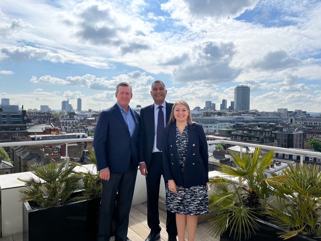 TMCCEOMcKeon's tweet photo. I met with Lord Kamall, Parliamentary Under Secretary of State for Technology, Innovation, and Life Sciences at the @DHSCgovuk, to discuss the progress and next steps of the #TMC #UK #BioBridge. 

#UKBioBridge https://t.co/v5zX7p6jkt