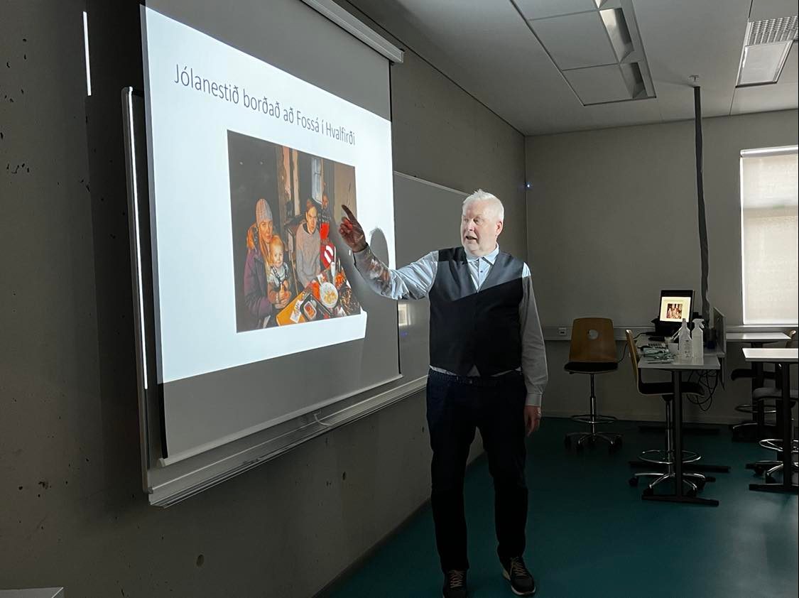 Magnaðar #menntabúðir starfsfólks MS í gær - þær þriðju í vetur. Frábært að sjá hversu mikil þekking, hæfni og leikni 😍 er hér innanhúss - jafningjafræðsla er málið! 
#menntaspjall #msund