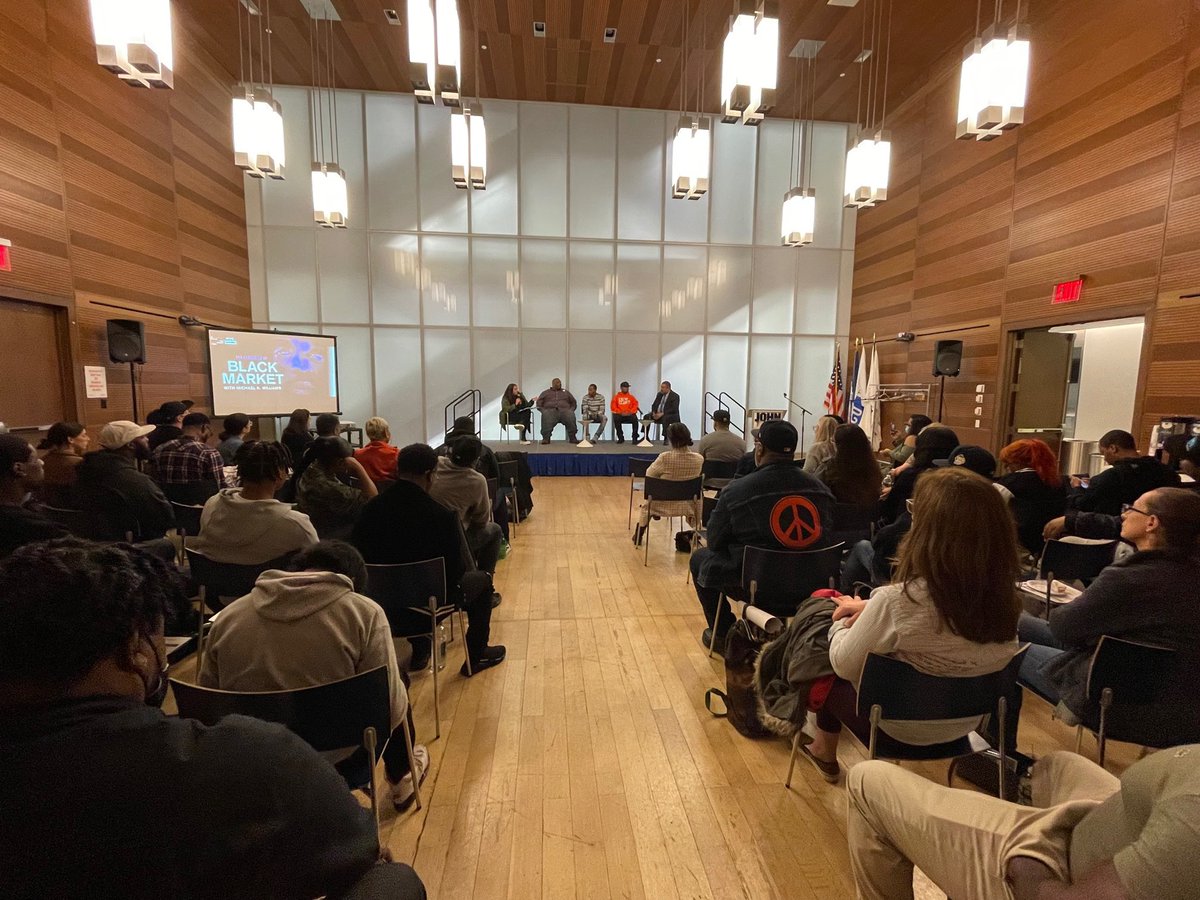 Last night at @JohnJayCollege we joined a community discussion about public safety and youth development with @nycspeaks2022 and @wbtbnyc. Thank you to everyone who attended and made this a thoughtful and meaningful event!