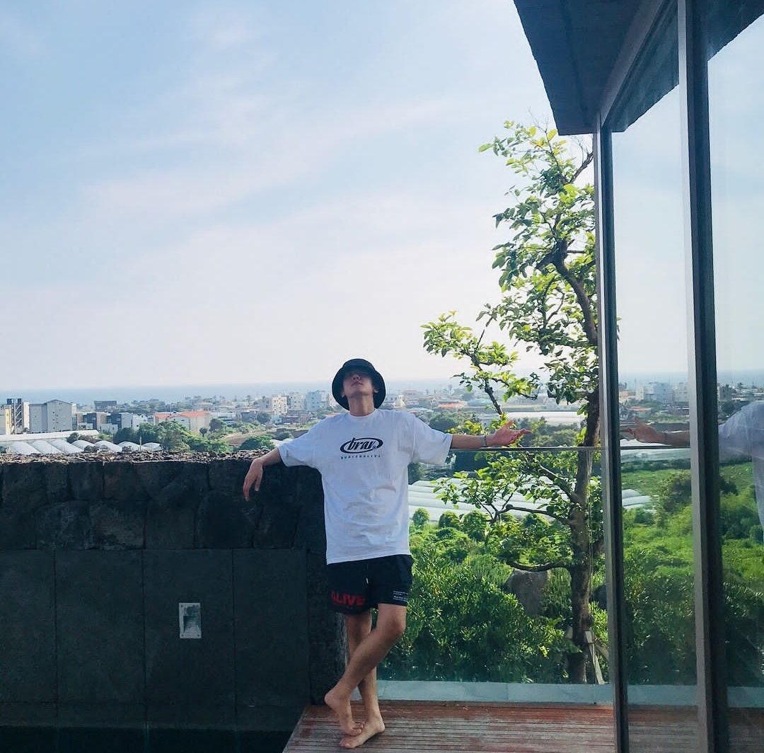 risiskaerde's tweet photo. @B_hundred_Hyun 행복하자 우리 (둘이 ㅋㅋㅋ) ❣️🤣 https://t.co/i8L163pWSo