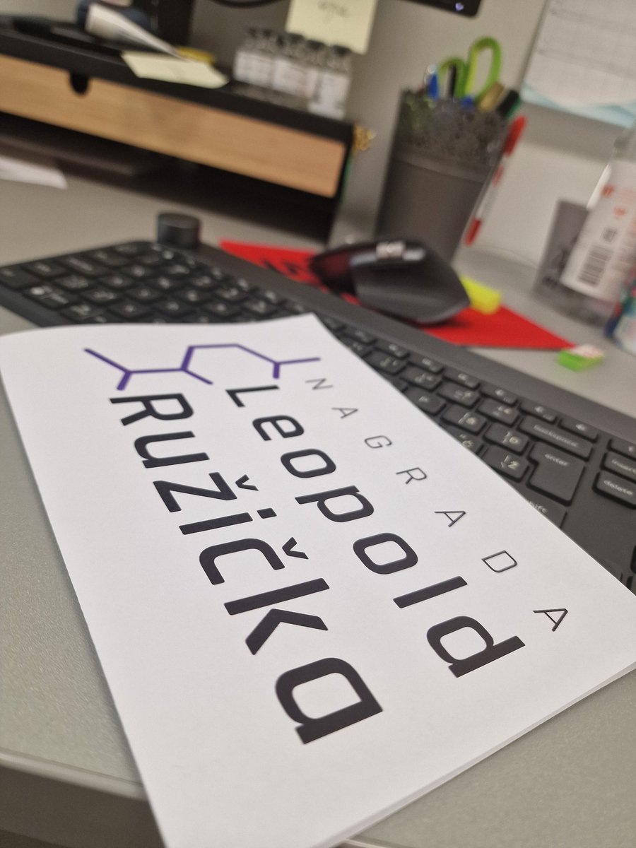 AndreaUsenik's tweet photo. One of the latest additions to my portfolio. 🤩
Unfortunately (at least for now) only the
graphical part/design of the award visual.
Hopefully, some day, before l turn 35 ... Hear
me out @hkd_1926! #Ruzicka #Award
#Chemistry #YoungChemists
#CroatianChemicalSociety #NobelPrize https://t.co/XMW75Nix9m
