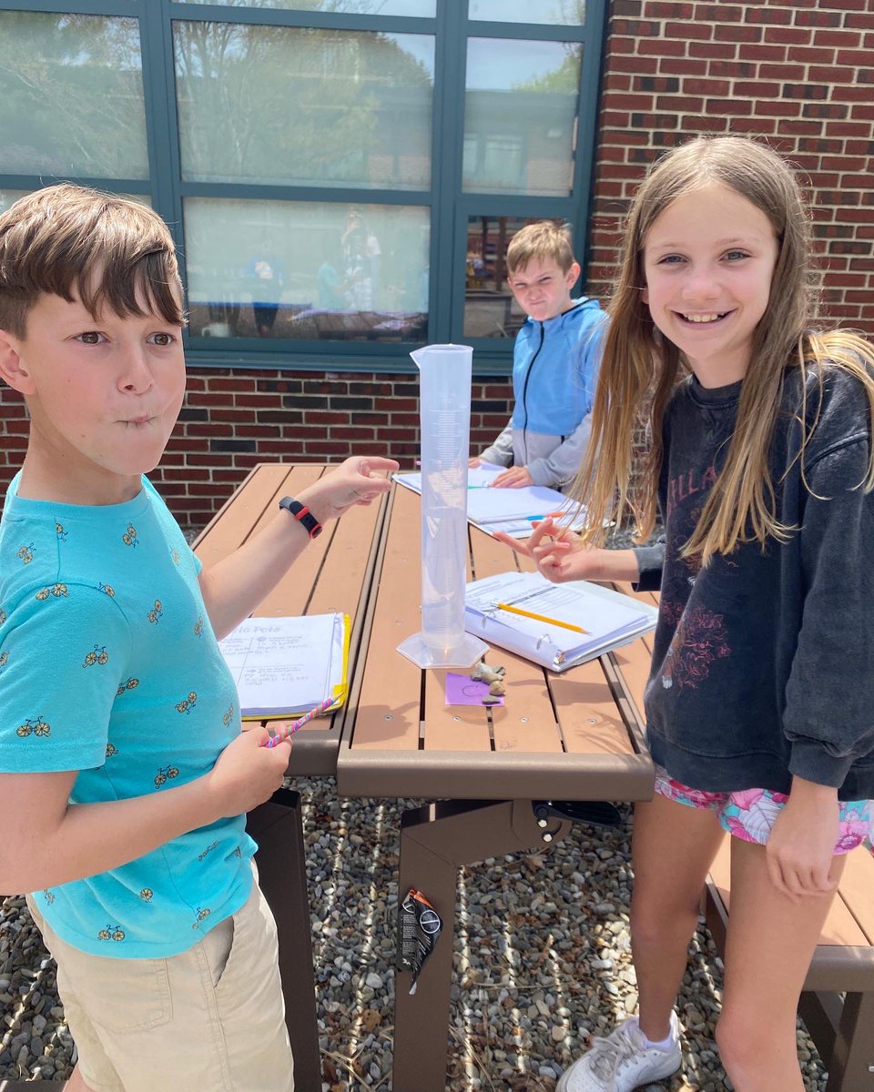 mrskellySLH's tweet photo. After learning about volume of rectangular prisms in math, 5O realized volume of liquids can be found with a graduated cylinder. Check out the fun! @SLHeights https://t.co/IbORB659vM