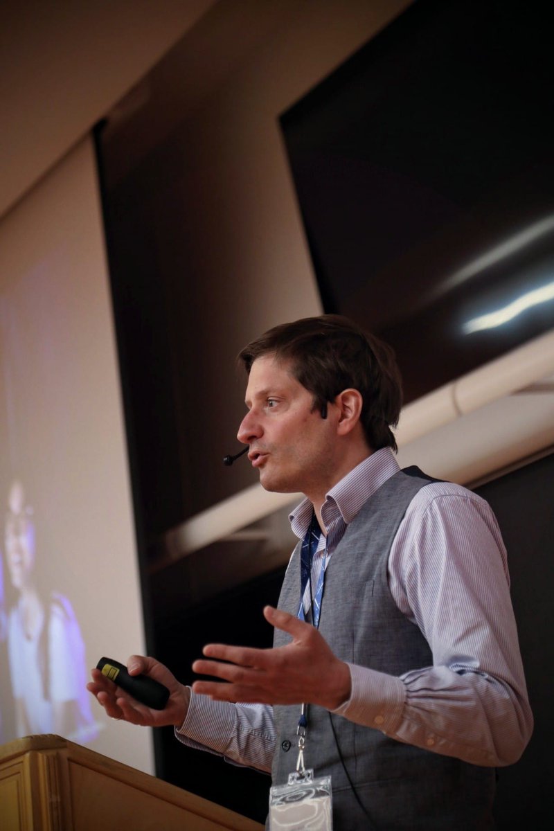 Will AI make it possible to harness the collective intelligence of video game players in the service of science genomics ?
<a href="/waldispuhl/">Jérôme Waldispühl</a> <a href="/phyloDNApuzzles/">phylo DNA puzzles</a> <a href="/dnapuzzles/">dnapuzzles</a>