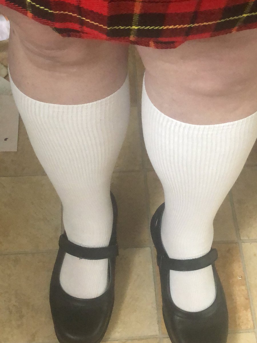 Sarah, Miss Kitty Kane’s collared sub tweet media