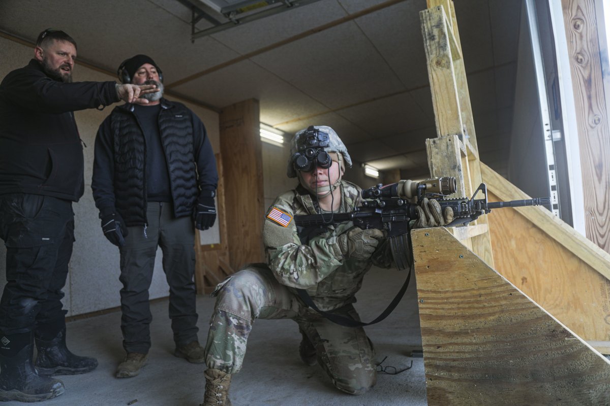 Check out 10th Mountain Division L3Harris ENVG-B instructors assisting on the shooting range at Fort Drum, NY. Service members can trust us to help them transition into civilian life and see the great career paths in Indiana. #veteranshelpingveterans #opportunities #INvets