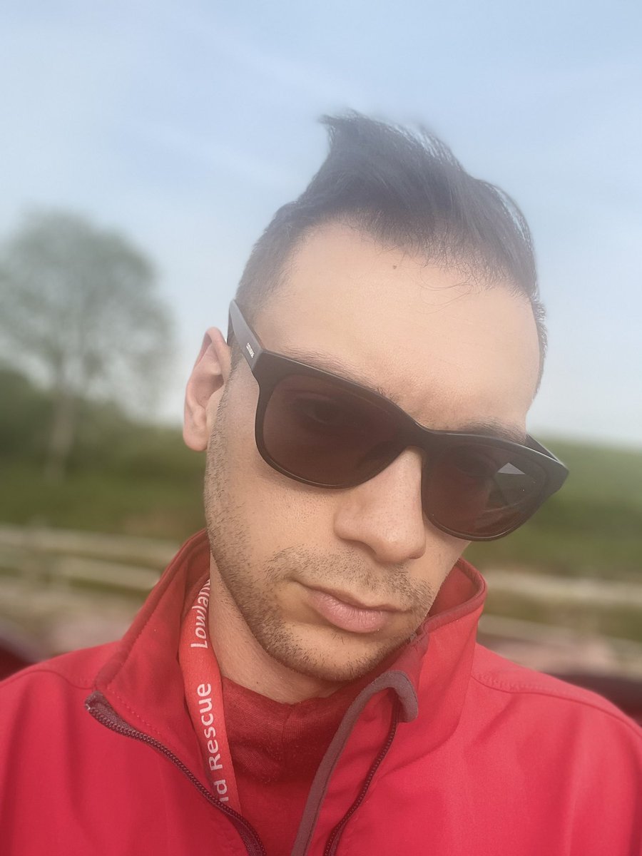 ben999responder's tweet image. Getting ready for filming 🎬 with @leicspolice to promote @LeicesterSAR for #VIPweek on this lovely afternoon, sunny ☀️ evening #searchandresce #4themergencyservices