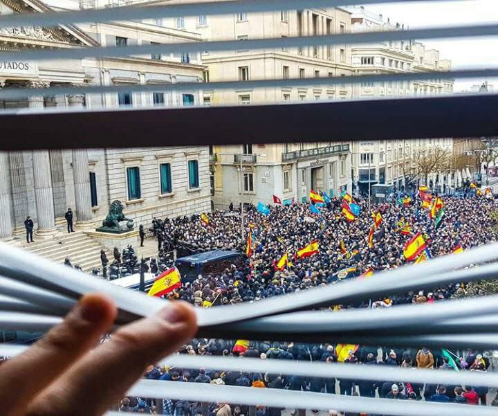 jusapol's tweet photo. #EquiparacionYa5m 

Siguen las brechas salariales de PN y GC con P.Autonómicas

Nuestro salario mensual sigue siendo inferior
En cada Paga Extra hay 1.000€ como mínimo de diferencia
Y en jubilación hay diferencias tanto en € como en edad

📢👮🏼👮🏻‍♂️🥁 en las calles

#EquiparacionYa https://t.co/v4yrQI0Udb