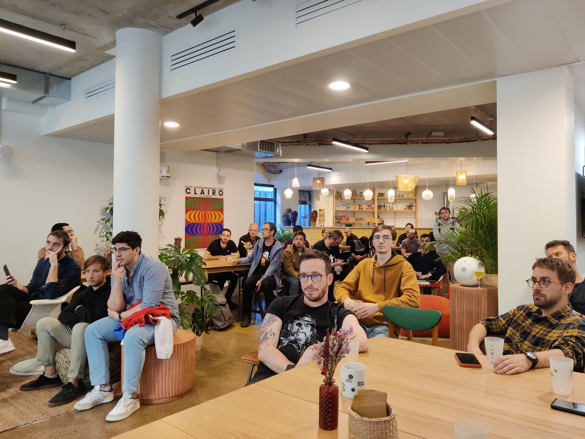 cncfparis's tweet photo. Meetup chez @back_market c'est parti. En présentiel et sur Zoom https://t.co/rJMevtD2YJ