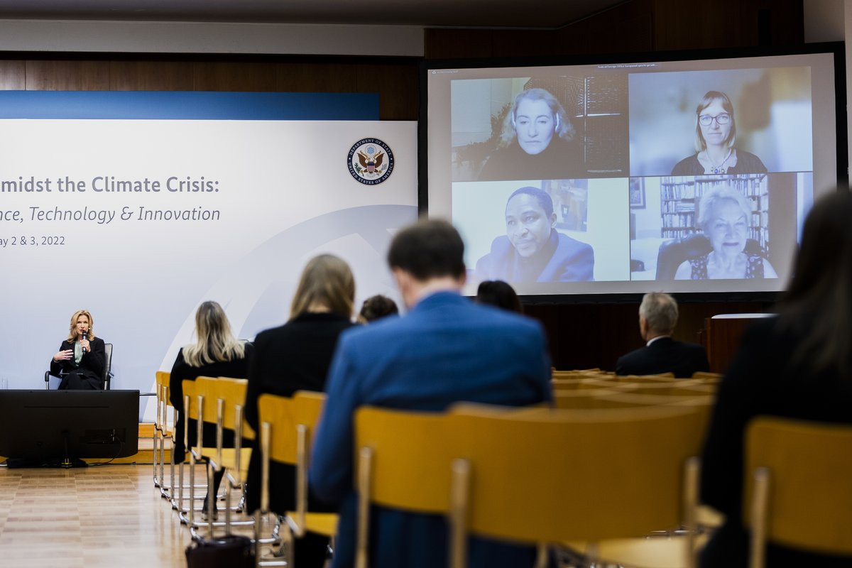 uche4purpose's tweet photo. I joined this year’s German Foreign Office &amp; US State Department @StateDept Ministerial Conference on #DataScience &amp; #Innovation to discuss exactly why &amp; how #climatechange multiplies threats to #humansecurity &amp; the current state of #research on contextual #vulnerability https://t.co/glfTAiONb4