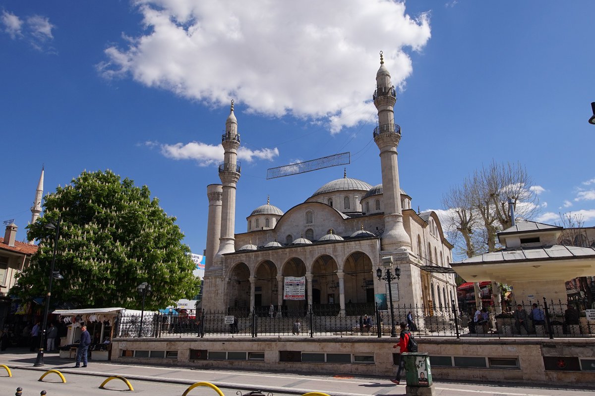 mltykentkonseyi's tweet photo. Gözbebeğimiz YENİ CAMİİ. 
#TezeCamiyeDokunma https://t.co/zAfu1b4QQ7