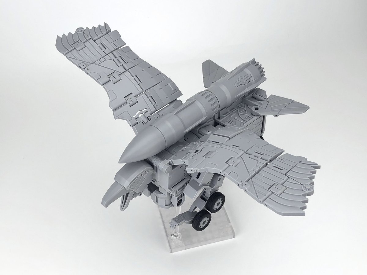 fans_hobby's tweet photo. MB-19 first test shot (made from actual moulds) - Bird Mode PART 1/3

#fanshobby #thirdpartytransformers #masterforce #powermaster #mb19 https://t.co/WuS1KDLB3P