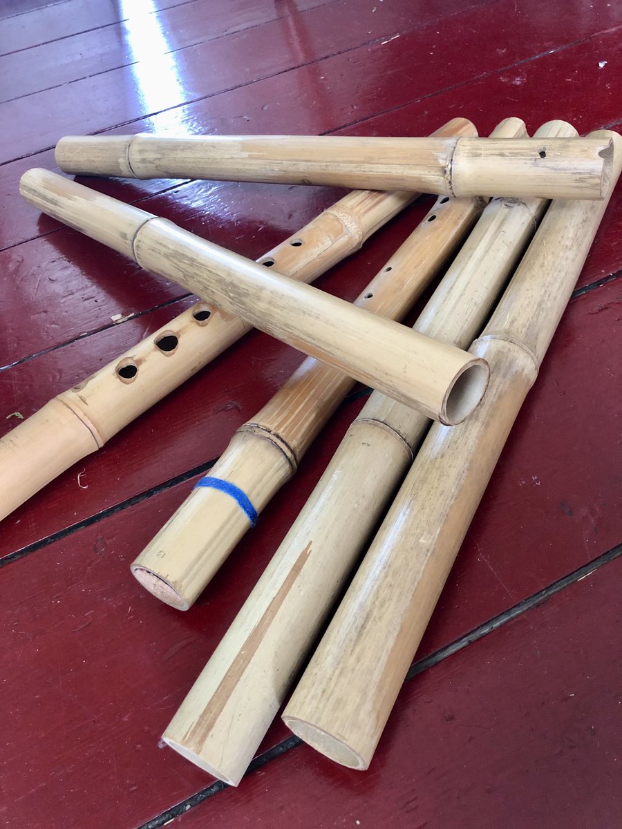 Zaterdagmiddag workshop flierefluiten maken voor kinderen van 8-12 jr in Domies Toen. Opgave flierefluiten@domiestoen.nl. Hoe gaan ze klinken? Zouden ze zo mooi worden? Na afloop een ‘concertje’? Er is nog plek!