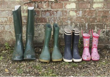 Many thanks to Dorking’s very own ‘Duchess of Wellington’, Liz Fuller from <a href="/SCFuller1/">SC Fuller</a>, for a fascinating talk at this morning’s meeting at <a href="/BetchworthPark/">Betchworth Park GC</a> about the history of wellington boots! 😃 #Dorking #Business #Networking