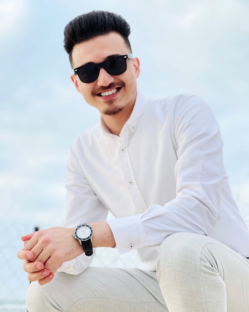 محرابُ الروح .. هو ذلك المكان المُقدس
الذي لا يدخُله ، إلا من يُشبِهك في اغلب تفاصِيلك، ومن يُكمّل نصابَ روحِك ♥️🕊️
#أبوركان