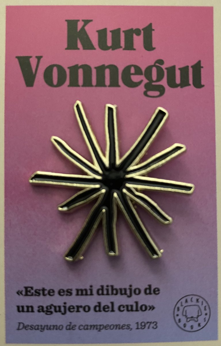 Robert4aDream's tweet image. Contentíssim!Ja m’ha arribat el pack regal que em va tocar al @vialliure Dos llibres bestials de #KurtVonnegut i una subscripció a @Filmin per un mes per veure el documental sobre l’autor #UnstuckinTime (entre altres pelis), un pin i una bossa de roba @BlackieBooks Gràcies!😍👏🏻