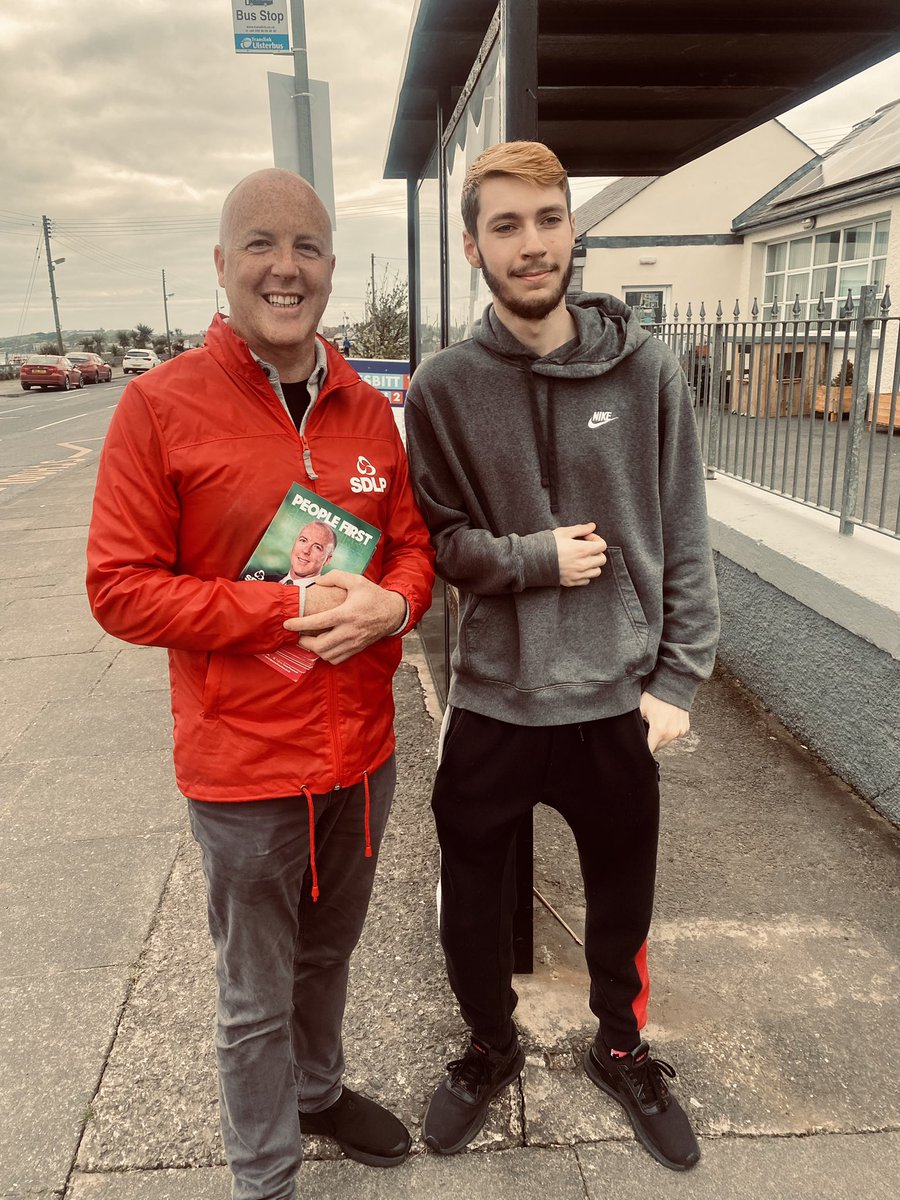 ConorHouston_'s tweet photo. #TwoConors - great to meet 1st time voter Conor in #Cloughey today - itโs young people like him that can help bring change today!
#MakeHistory #VoteHouston #No1 #Strangford #AE22 @SDLPlive https://t.co/2r7XKMtyIp