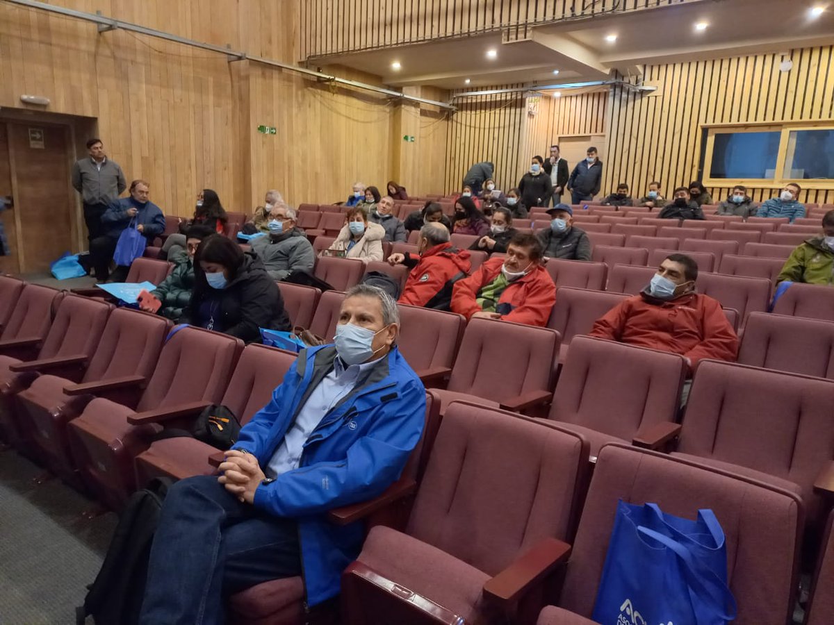 Expone Patricio Herrada de <a href="/AndessChile/">Empresas de Servicios Sanitarios Chile</a>? Tema: Crisis Hídrica: Desafíos de la implementación de la Ley 20.998.