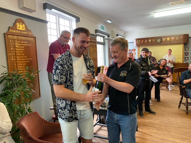 Albion_RFC's tweet photo. 𝗔𝗟𝗕𝗜 𝗧𝗥𝗔𝗩𝗘𝗟 𝗛𝗔𝗩𝗘 𝗔 𝗕𝗜𝗚 𝗧𝗛𝗔𝗡𝗞 𝗬𝗢𝗨 𝗧𝗢 𝗘𝗡𝗗 𝗧𝗛𝗘 𝗦𝗘𝗔𝗦𝗢𝗡
Congrats to Torin Clark, Harry Wilkinson and Alex Ducker who all picked up an @Albi_Travel end of season award. 

On behalf of us all, thanks to everyone at Albi Travel for your support👍 https://t.co/wYINoXeZfZ