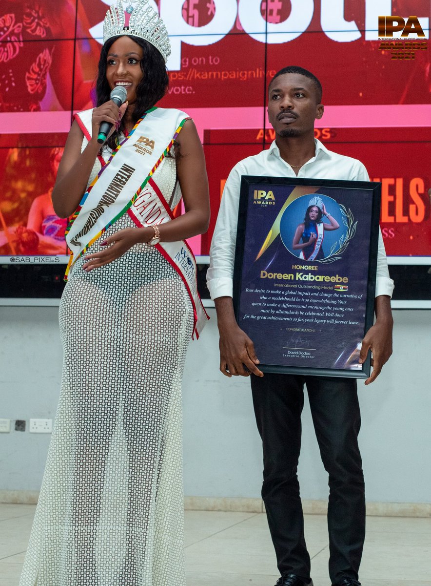 Iamkabareebe's tweet photo. This was in Ghana 🇬🇭 at the IPA Awards when I was honoured for being the best African model and for supporting the young models ,guiding them in their modeling journey.

Thank you Ghana,I do not take this love for granted. @ipauniverse @clementoSuarez https://t.co/jN2le0GHvb