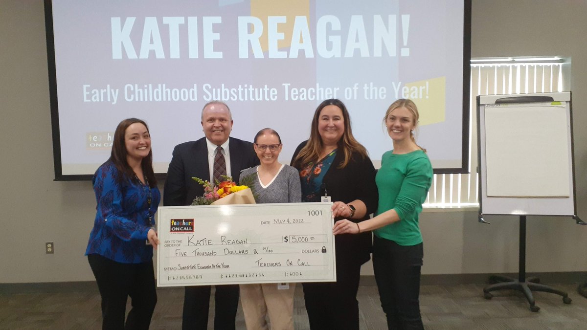 ISD191's tweet photo. We had the privilege of honoring Katie Reagan, a @TeachersOnCall @191_ECP substitute teacher who received National Substitute Educator of the Year award for the 2021-22 school year, at a ceremony on May 4. What an achievement! Congrats, Katie! 🎉 #CommunityStrong #One91 https://t.co/Z6RZfxkzAX