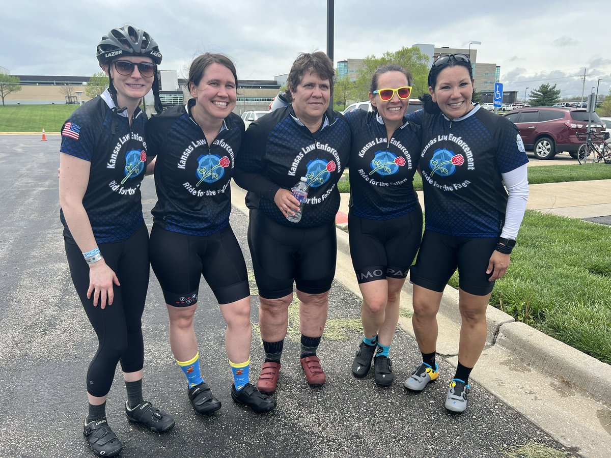 JOCOSHERIFF's tweet photo. Keep up the great work ladies! 👮‍♀️🚴‍♀️ #RidefortheFallen https://t.co/pR3hGBYbQS