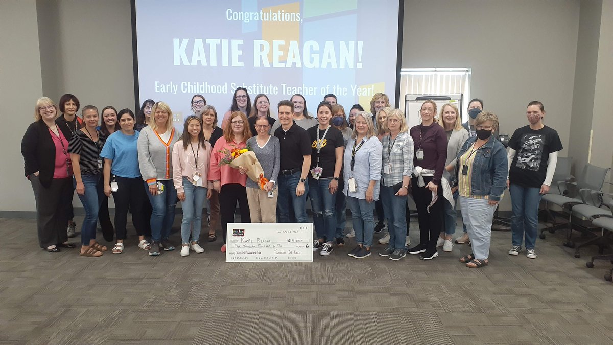 ISD191's tweet photo. We had the privilege of honoring Katie Reagan, a @TeachersOnCall @191_ECP substitute teacher who received National Substitute Educator of the Year award for the 2021-22 school year, at a ceremony on May 4. What an achievement! Congrats, Katie! 🎉 #CommunityStrong #One91 https://t.co/Z6RZfxkzAX