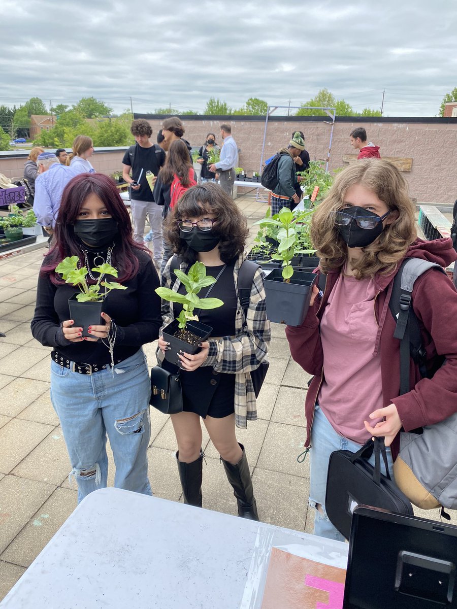 _Ms_Mason's tweet photo. MBHS Plant sale is back and was off to a great start at lunch today! Thanks students and staff for your support. More items available after school and lunch tomorrow! https://t.co/K7ZTYJ40ot