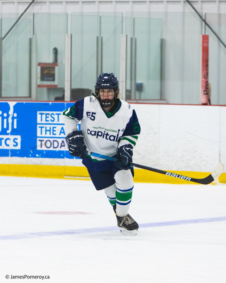 For the 2nd day in a row, the Caps are sending out big Birthday Wishes. Happy Birthday to #55 Mackenzie Coade, who turns 17 today. 🎂🎉🎂
#goCapsgo