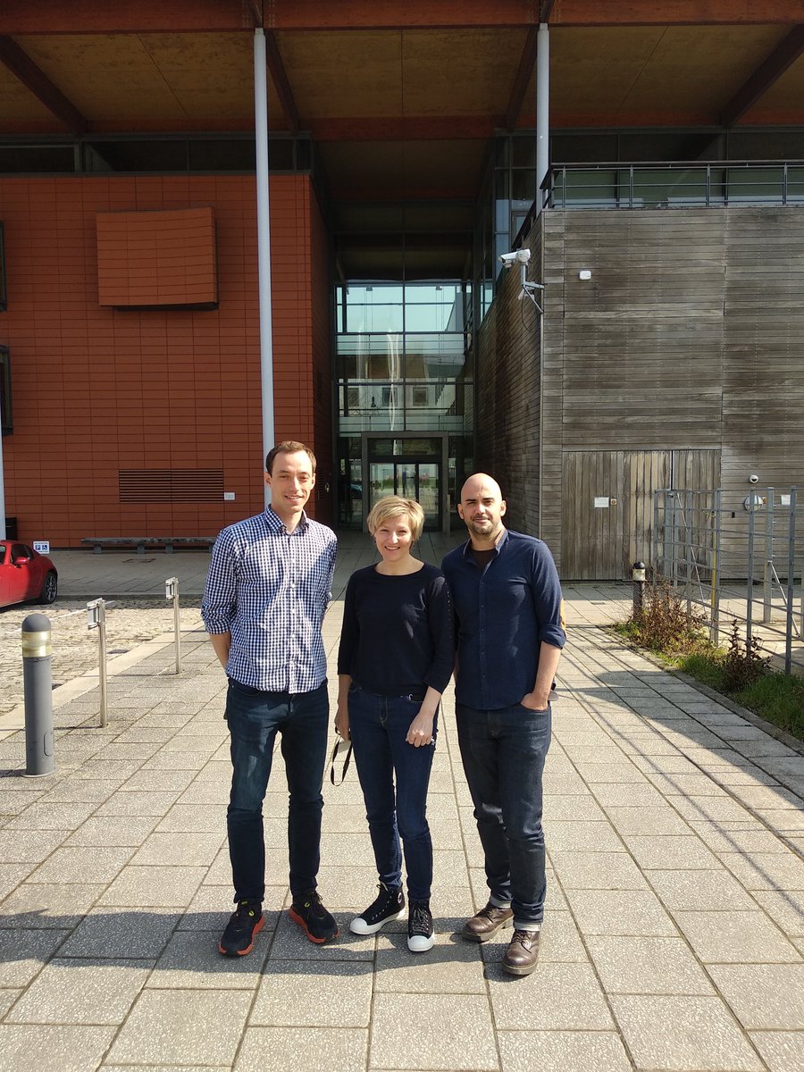 InfoAsef's tweet photo. "What an excellent learning experience!" The 2020 #ASEFFellow 𝗚𝗮𝘀̌𝗽𝗲𝗿 𝗣𝗼𝗱𝗼𝗯𝗻𝗶𝗸 has just completed his research visit at the University of Cambridge, UK, where he worked in 𝗣𝗿𝗼𝗳 𝗗𝗿 𝗠𝗮𝘁𝗲𝗷𝗮 𝗝𝗮𝗺𝗻𝗶𝗸's lab on a medical imaging project. https://t.co/aQu95kEoMI